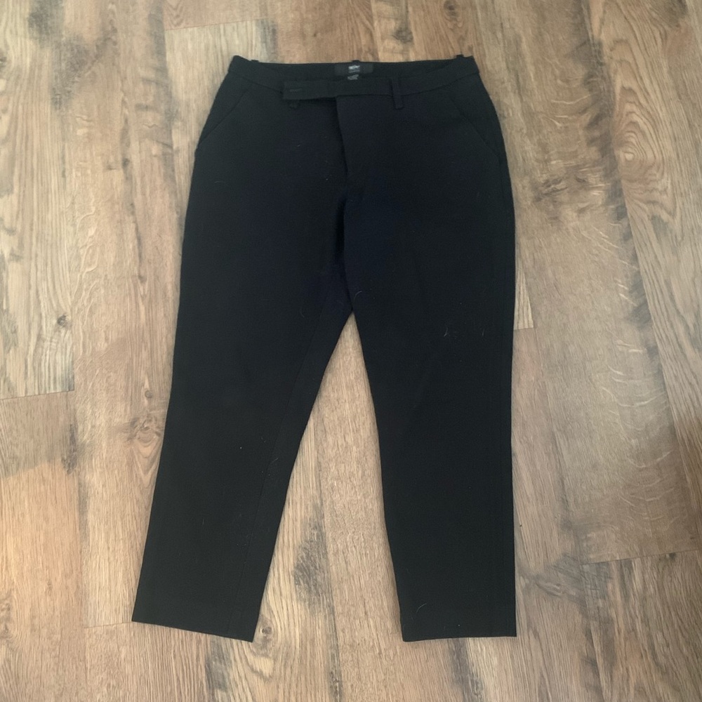 Mossimo stretch ankle length chino style pants!
